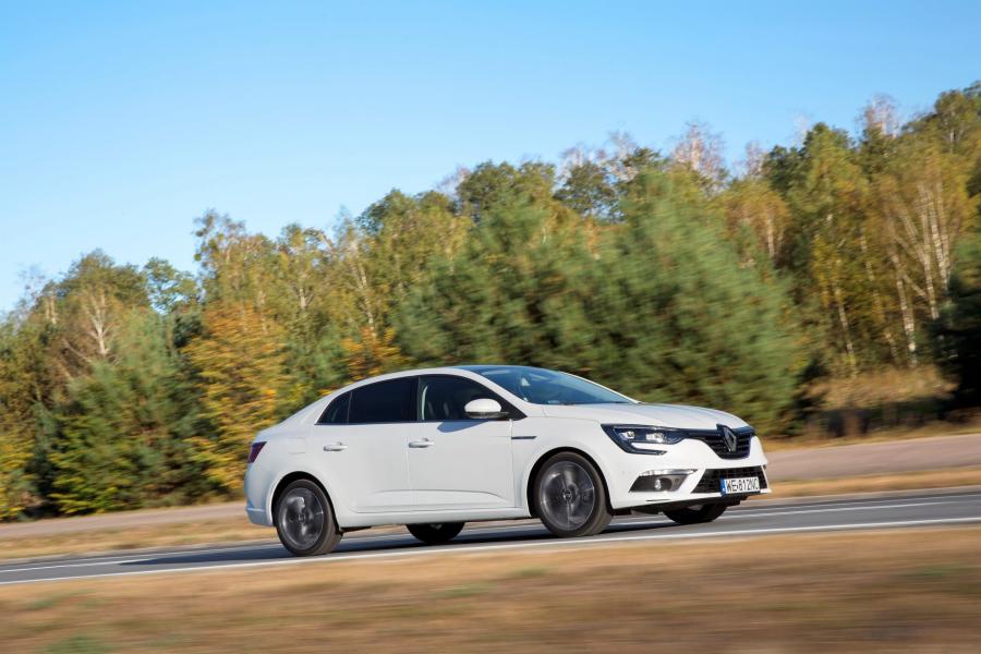 Renault Megane Sedan 2016 года  (фото 31 из 52)